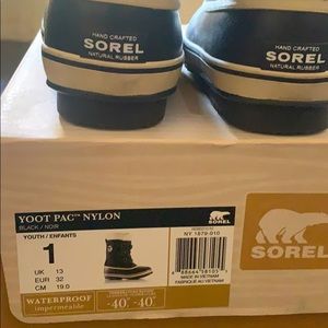Sorel youth waterproof boots